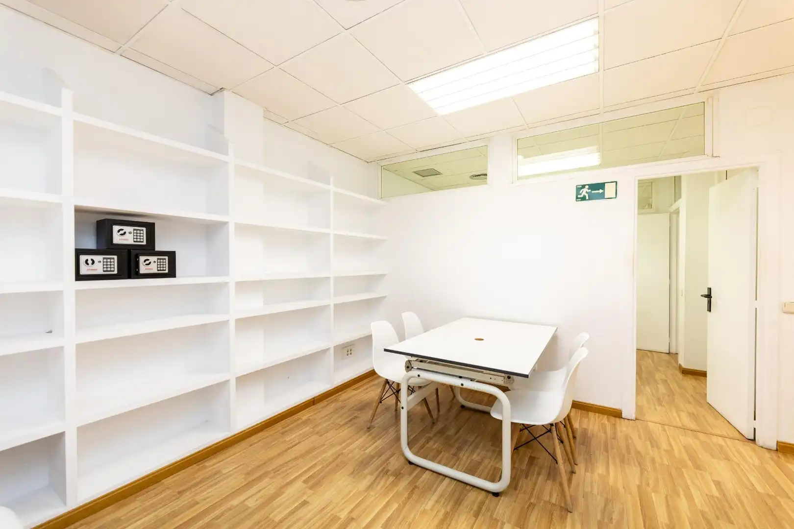 Büro zur Miete in Madrid mit Klimaanlage und Heizung