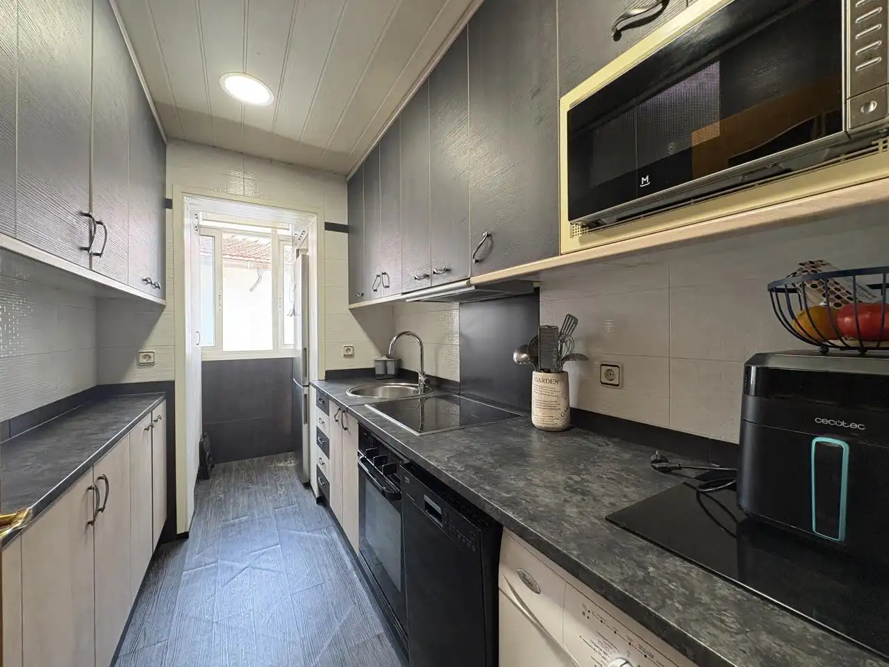 Kitchen of Flat for rent in Madrid  with Heating, Terrace and Furnished