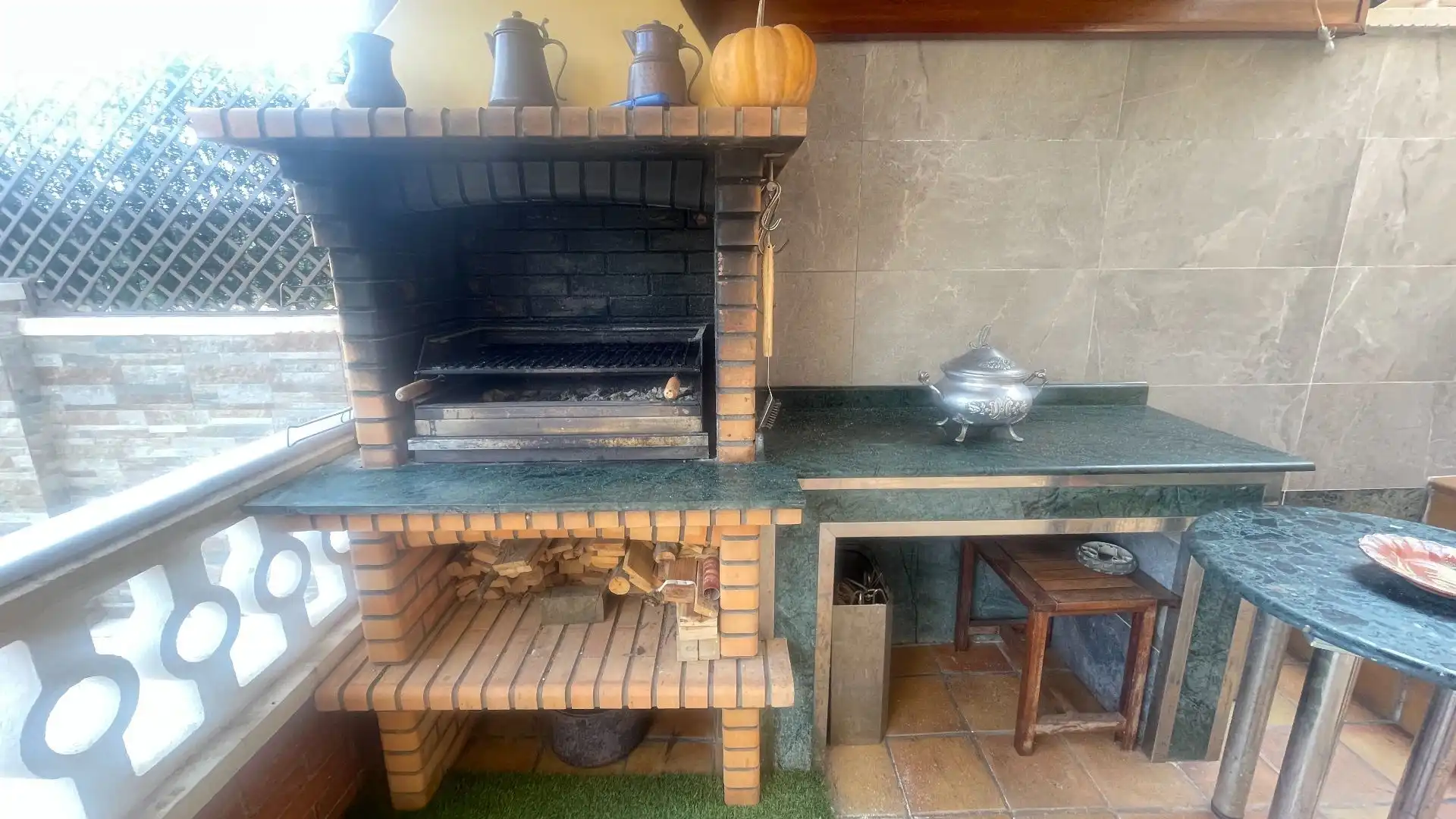 Cuina de Casa o xalet en venda en Rubí amb Calefacció, Jardí privat i Terrassa