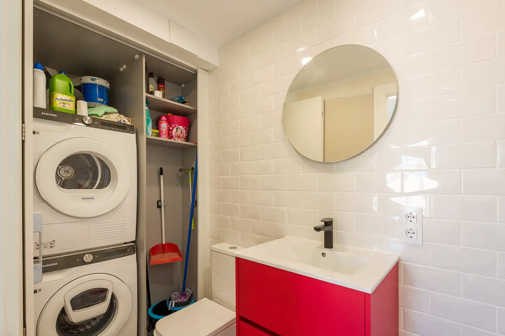 Baño de Piso en venta en Alicante / Alacant con Aire acondicionado, Terraza y Amueblado