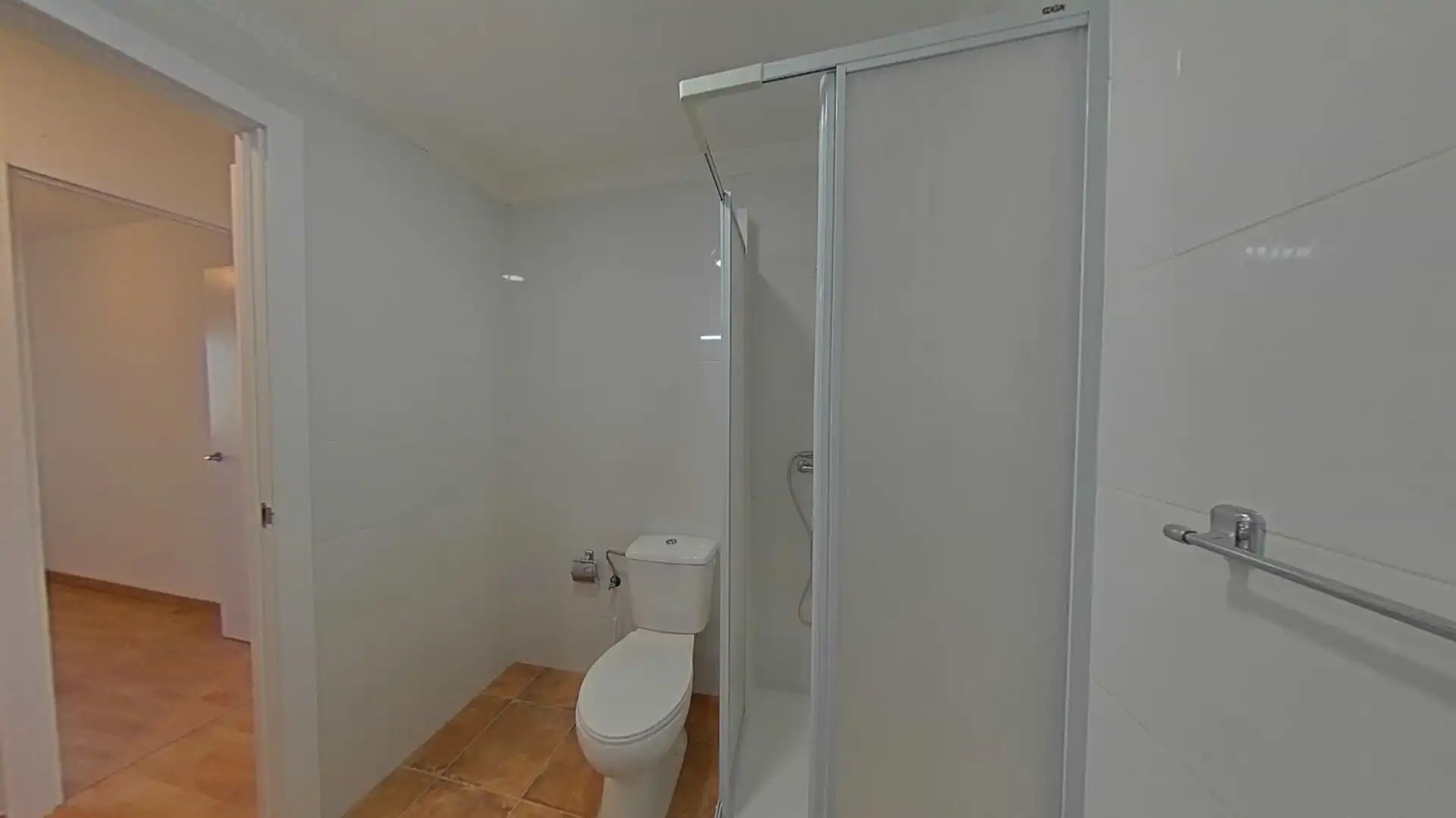 Baño de Piso en venta en Fuenlabrada con Calefacción