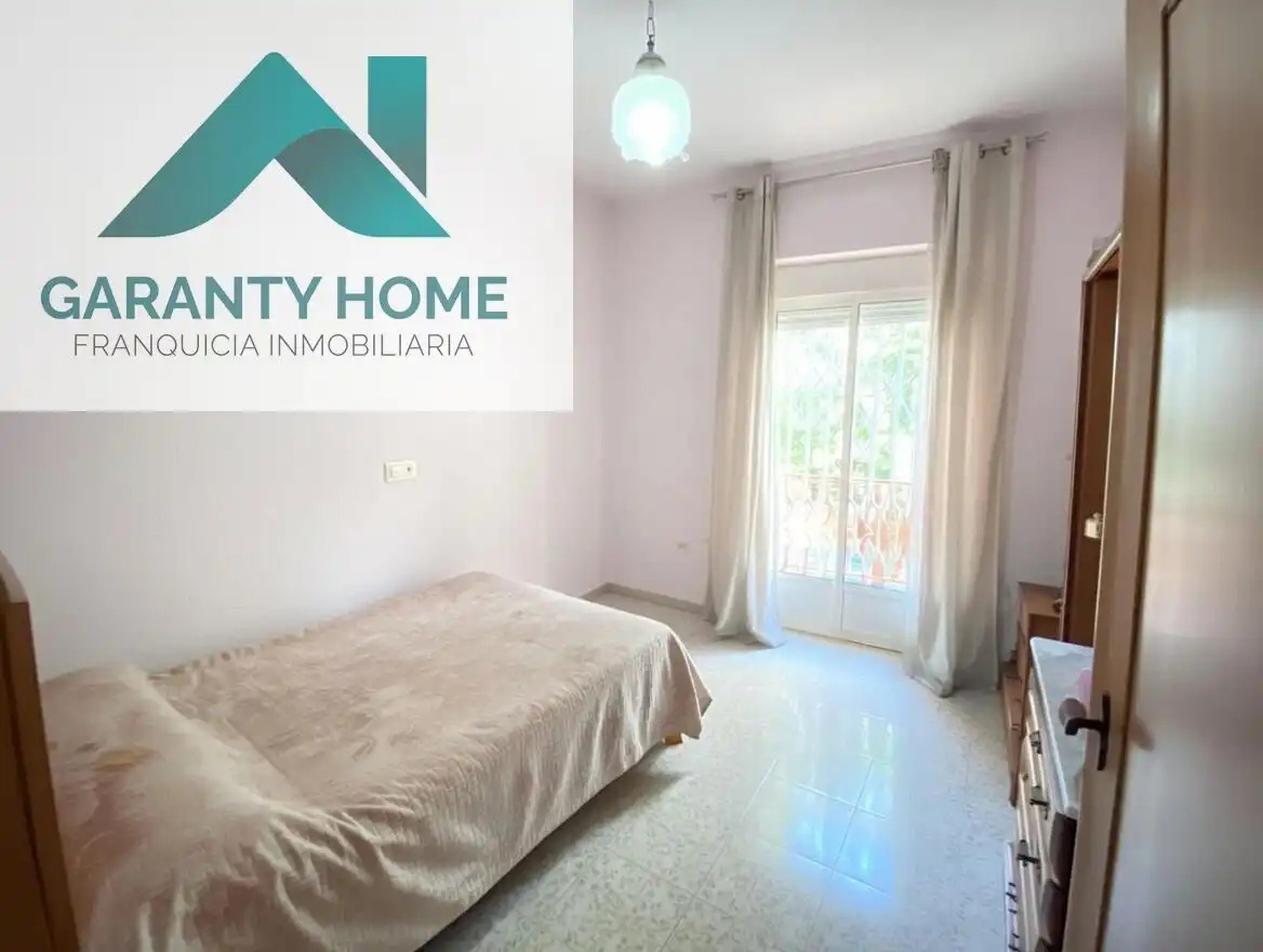 Exterior view of Houses for sale in Jaén  with Air Conditioner, Terrace and Storage room
