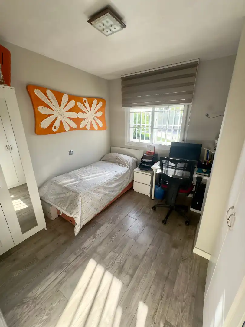 Habitación de Dúplex en venta en Torrejón de Ardoz con Calefacción, Jardín privado y Trastero