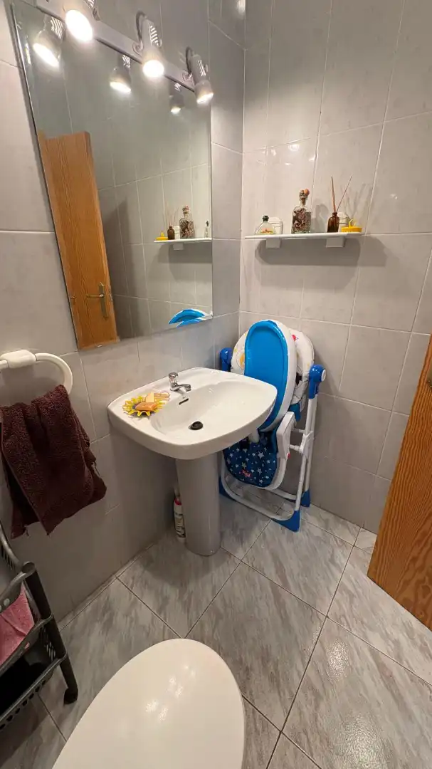 Baño de Casa o chalet en venta en Motilla del Palancar con Aire acondicionado, Calefacción y Parquet