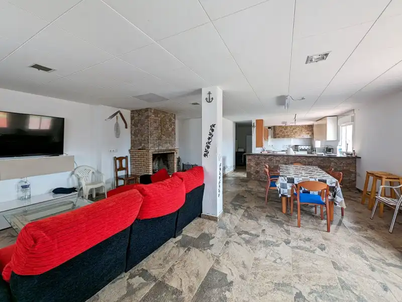 Sala d'estar de Casa o xalet en venda en Palau-saverdera amb Calefacció i Traster