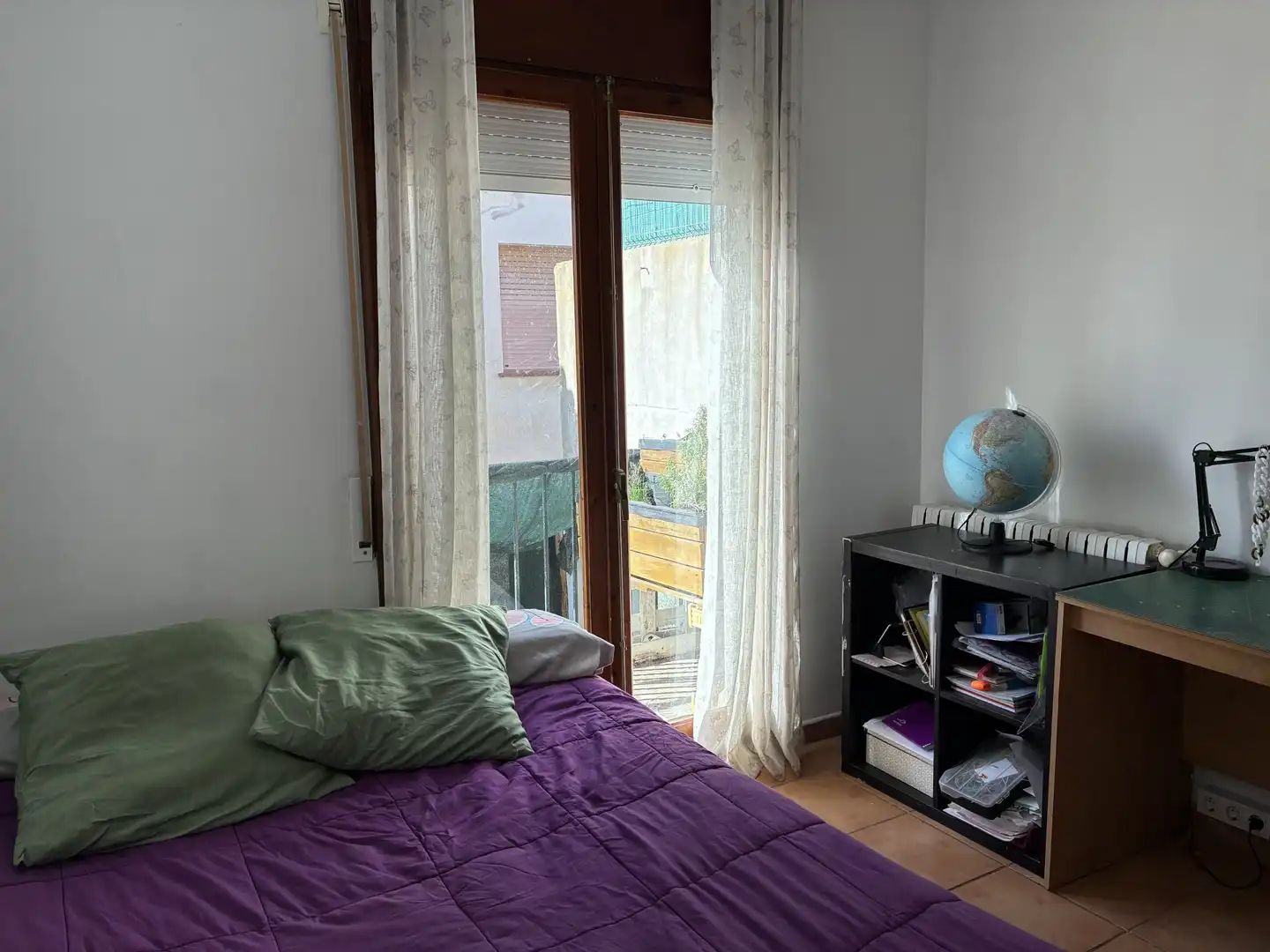 Habitación de Casa adosada en venta en Sant Feliu de Guíxols con Calefacción, Trastero y Balcón