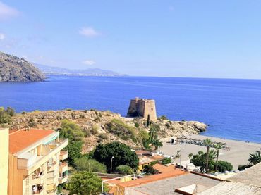 Apartament amb piscina de lloguer a Calle Tesorillo 11