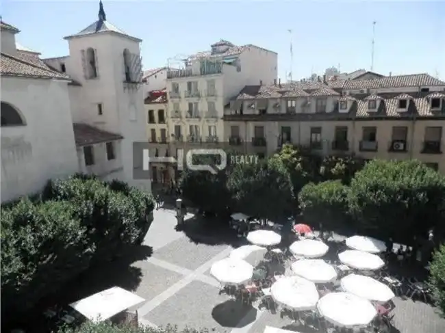 Vista exterior de Piso de alquiler en Madrid con Aire acondicionado, Parquet y Amueblado