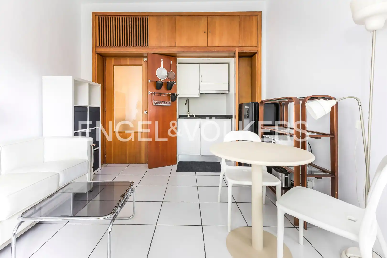 Sala d'estar de Pis de lloguer en Madrid amb Aire condicionat, Calefacció i Moblat