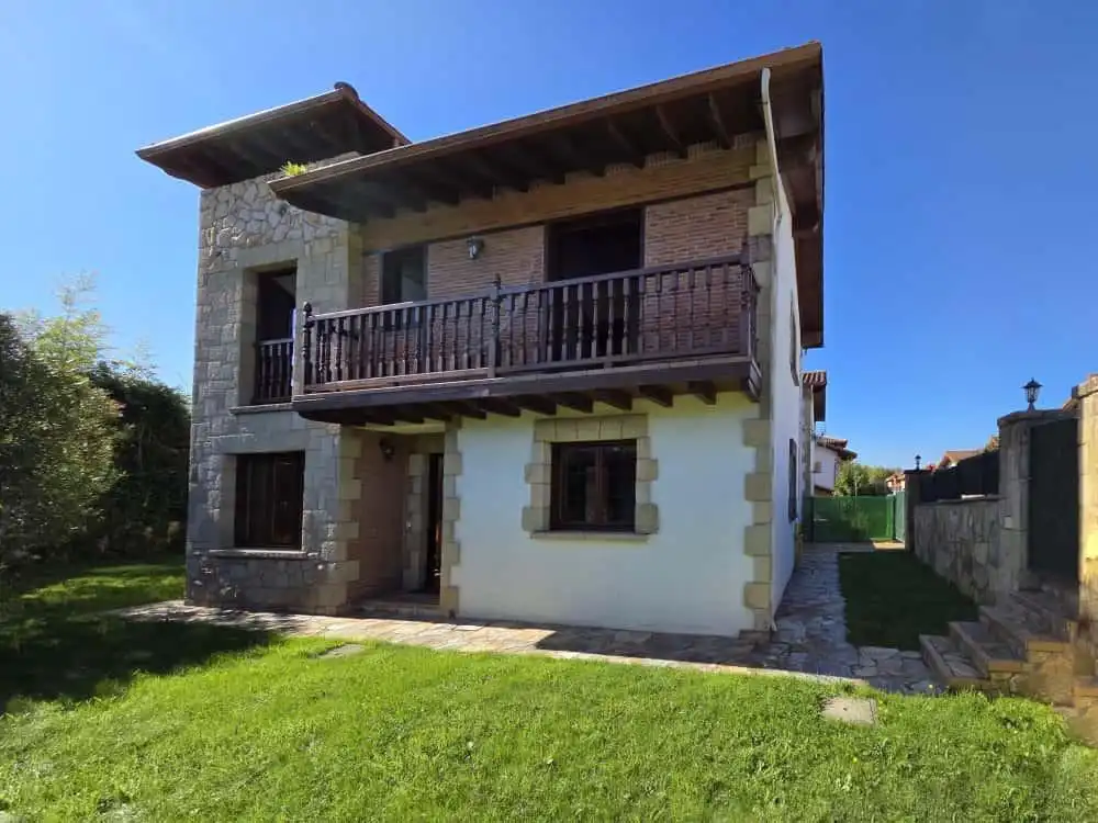 Vista exterior de Casa adosada en venda en Ribamontán al Monte amb Calefacció, Jardí privat i Terrassa