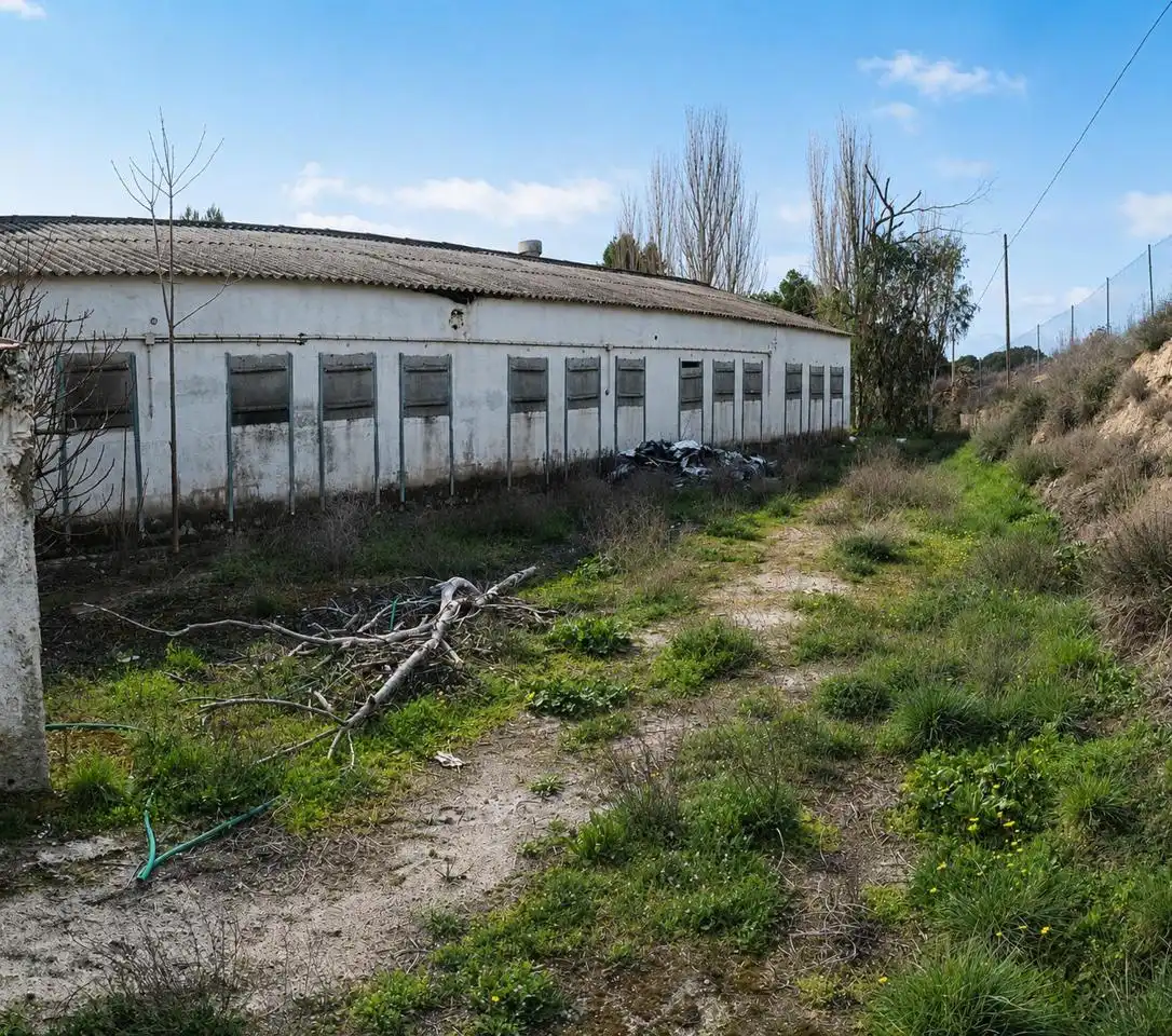 Vista exterior de Nau industrial en venda en Calatayud