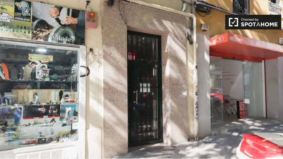 Piso con terraza en alquiler en Chamberí, imagen 18