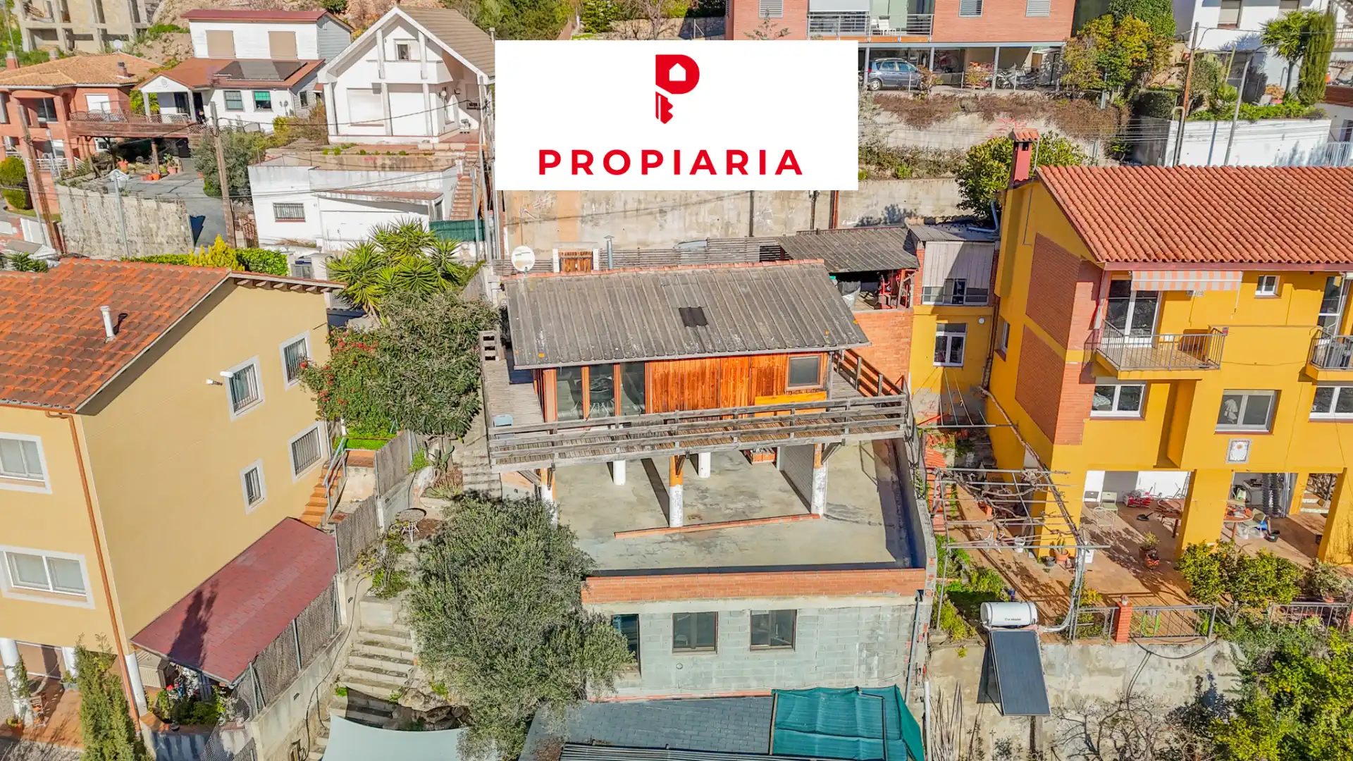 Vista exterior de Casa o xalet en venda en Vallirana amb Aire condicionat, Calefacció i Jardí privat