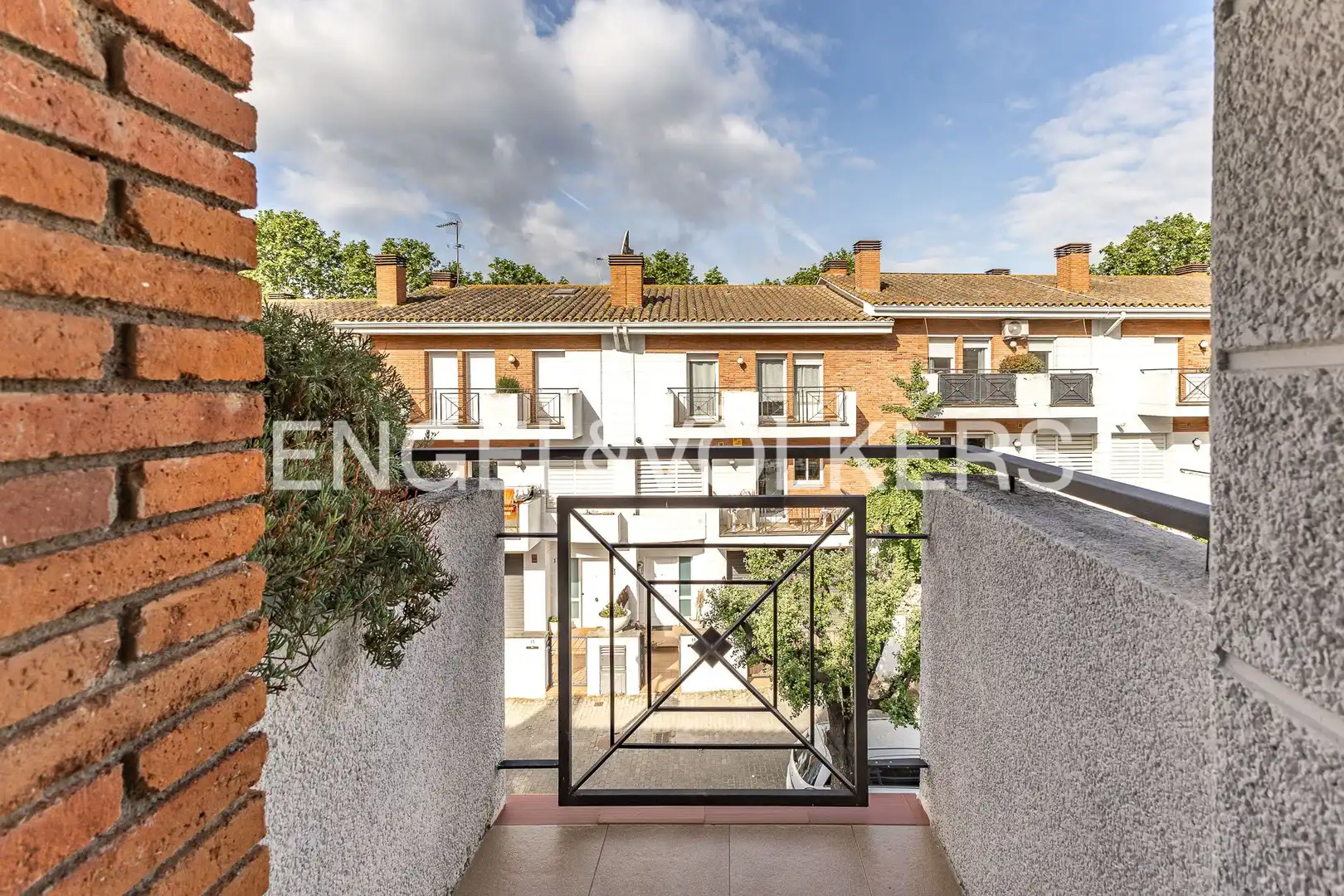 Terrassa de Casa o xalet en venda en Cerdanyola del Vallès amb Aire condicionat, Calefacció i Jardí privat
