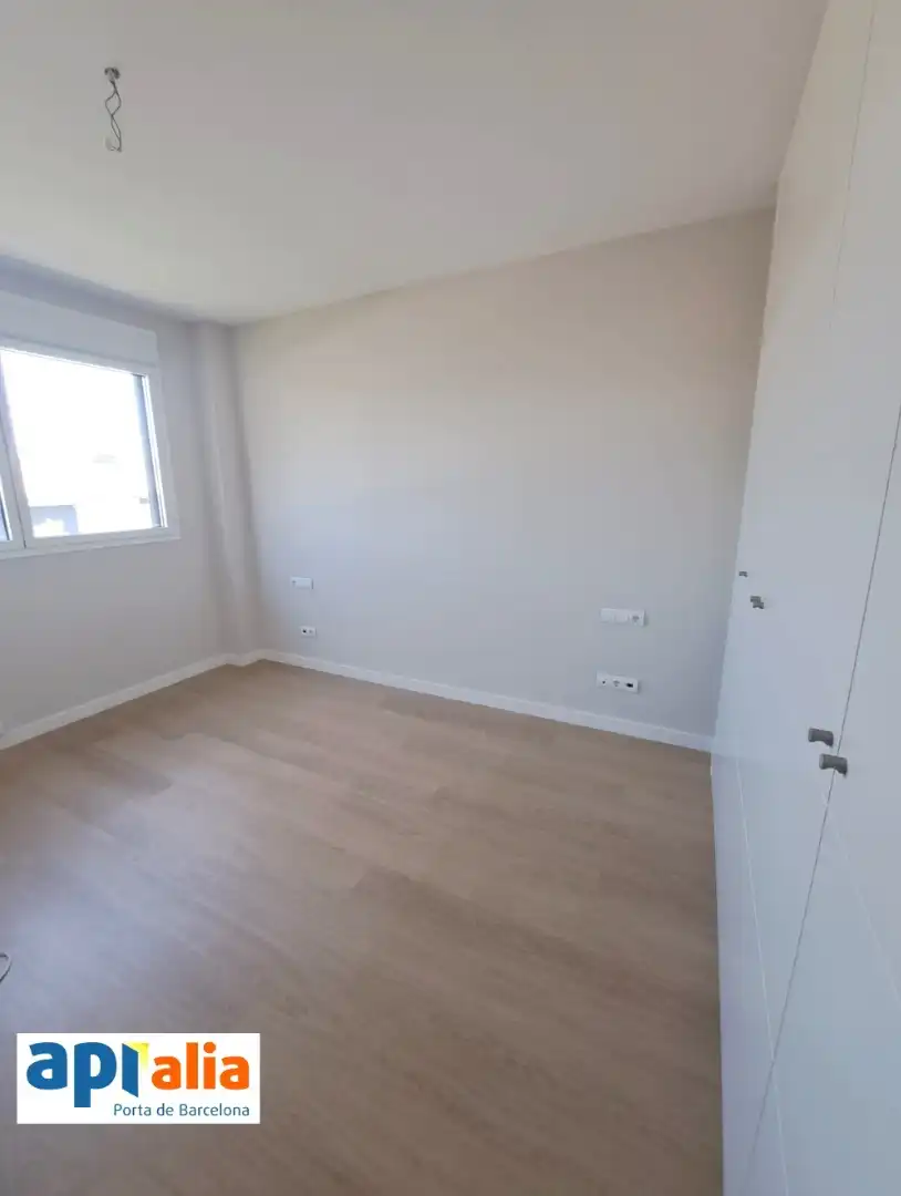 Dormitori de Pis en venda en Sant Feliu de Llobregat amb Aire condicionat, Calefacció i Terrassa