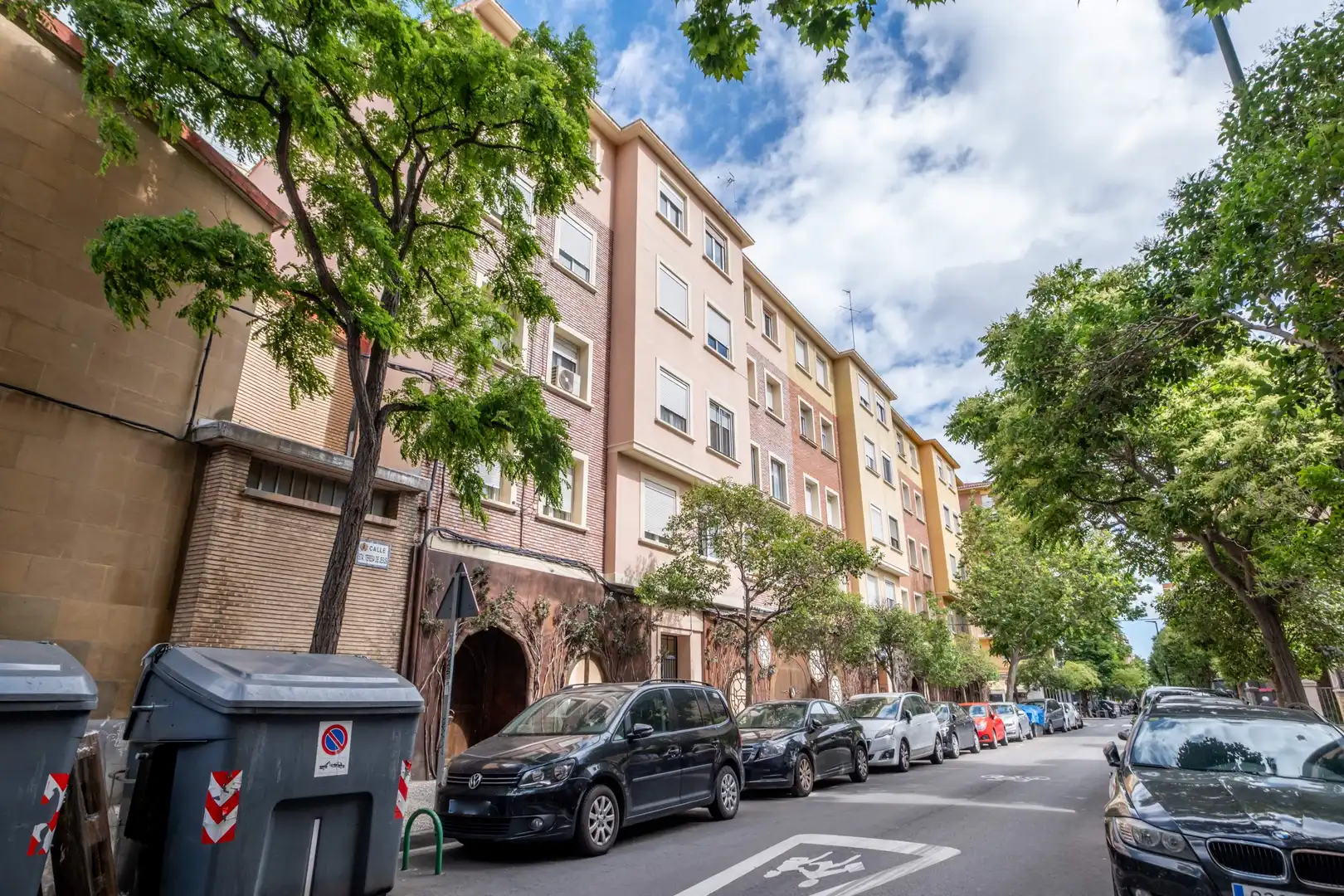 Vista exterior de Piso en venta en Zaragoza con Calefacción y Parquet