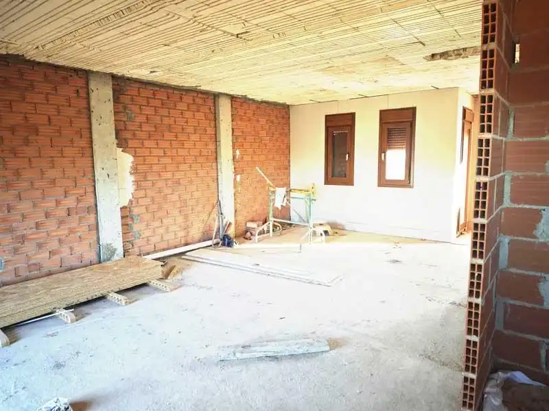Casa adosada en venta en Ariza con Jardín privado, Terraza y Balcón