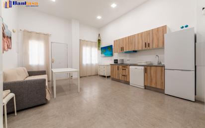 Kitchen of Study to rent in Málaga Capital  with Air Conditioner and Furnished