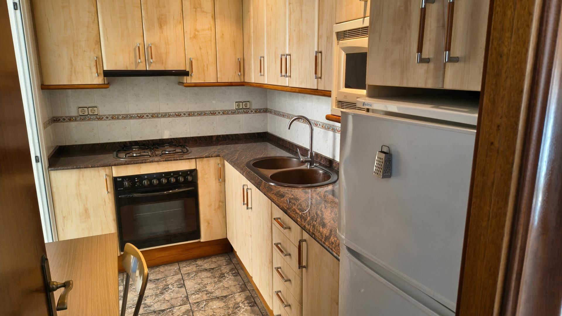 Cocina de Piso en venta en Sant Boi de Llobregat con Terraza y Balcón