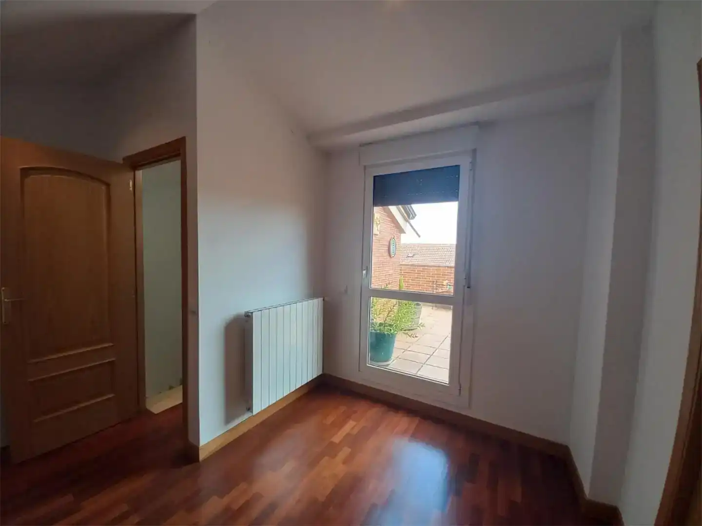 Habitación de Dúplex en venta en Trespaderne con Parquet, Trastero y Amueblado
