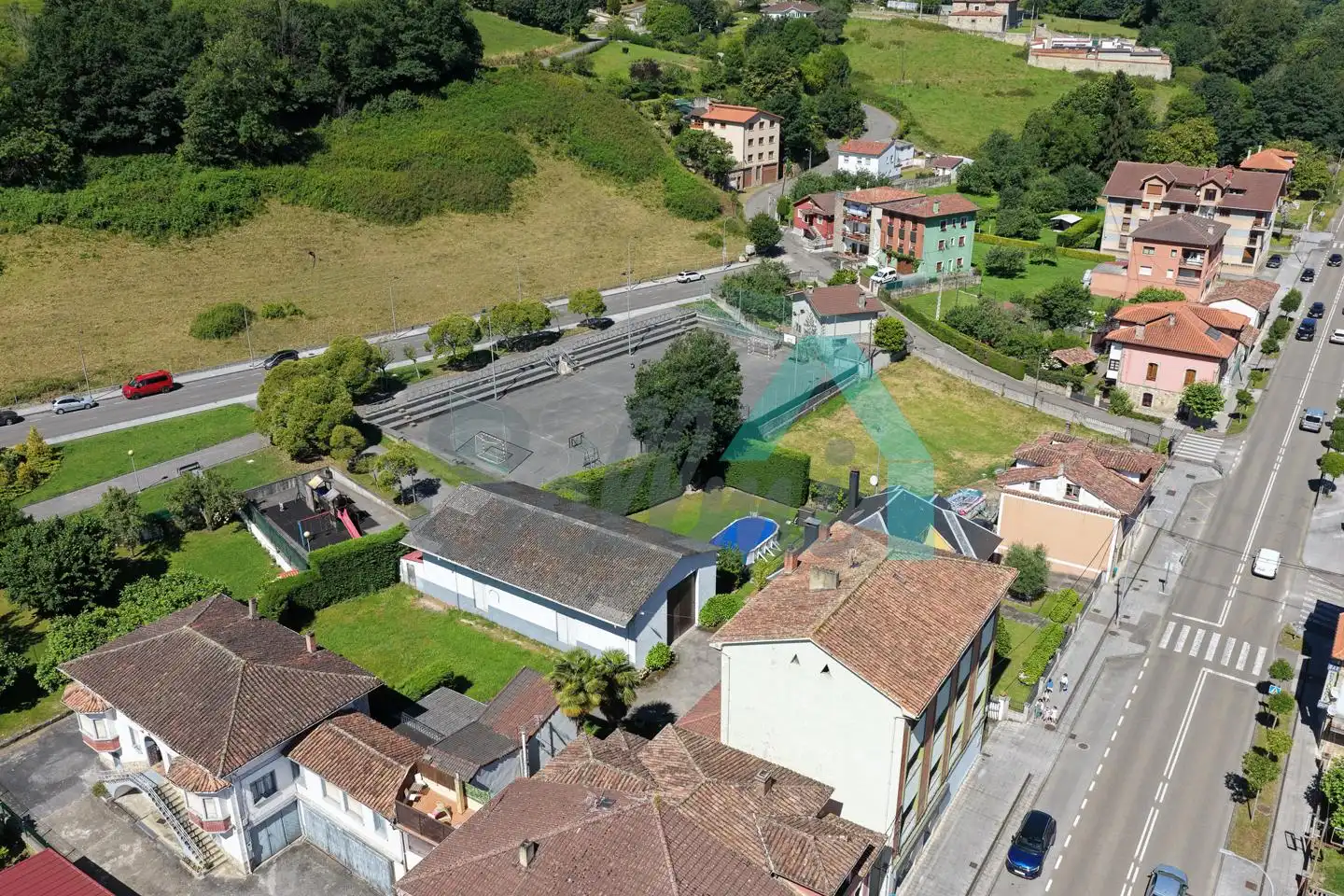 Vista exterior de Edifici en venda en Piloña