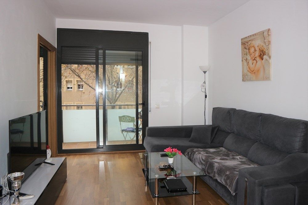 Living room of Flat for sale in  Barcelona Capital  with Air Conditioner, Terrace and Storage room