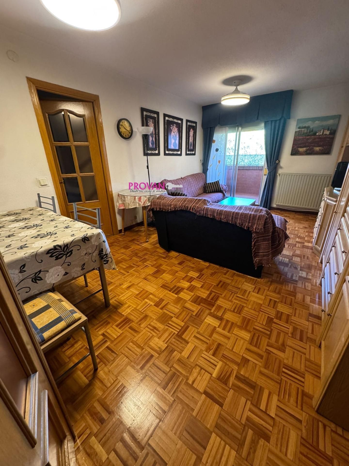 Living room of Flat for sale in Torrejón de Ardoz  with Heating, Terrace and Community pool