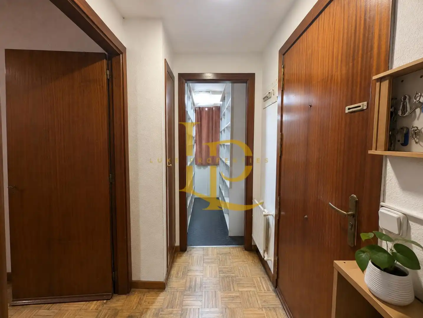 Piso en venta en San Lorenzo de El Escorial con Calefacción, Jardín privado y Horno