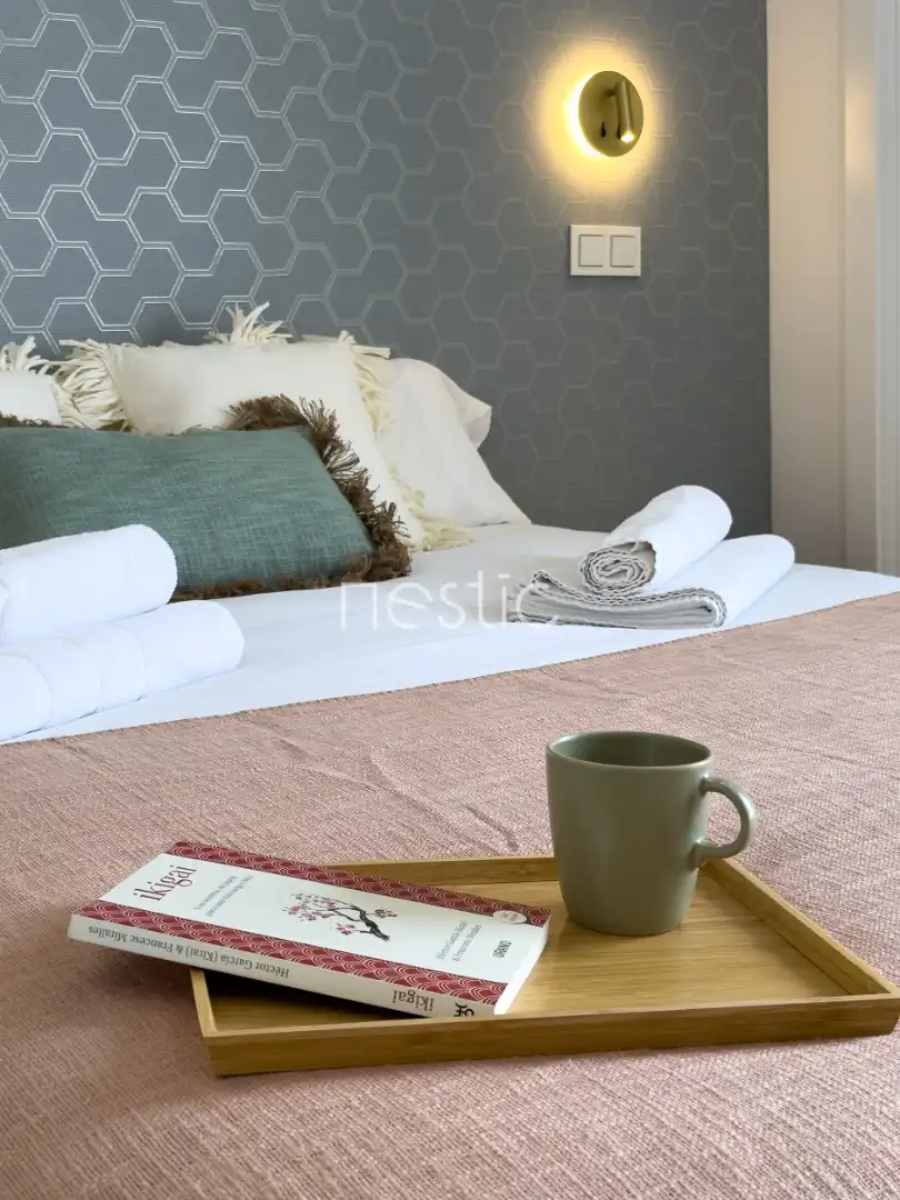 Dormitori de Apartament de lloguer en Madrid amb Aire condicionat, Calefacció i Terrassa