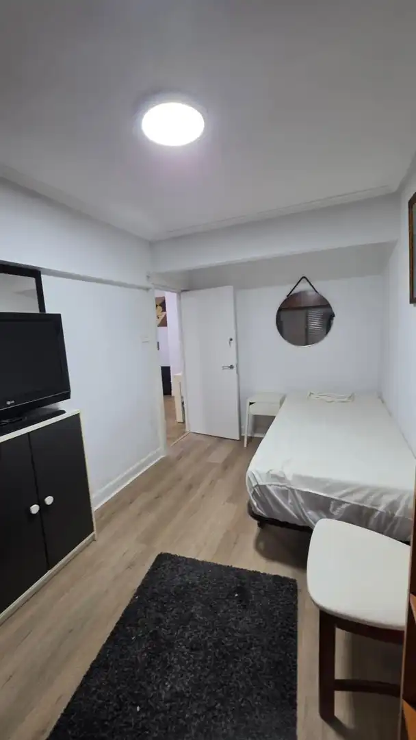 Schlafzimmer von Wohnung zum Verkauf in Bilbao  mit Möbliert