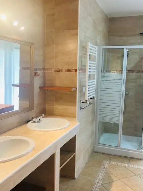 Inmuebles singulares con piscina en venta en Alozaina, imagen 28