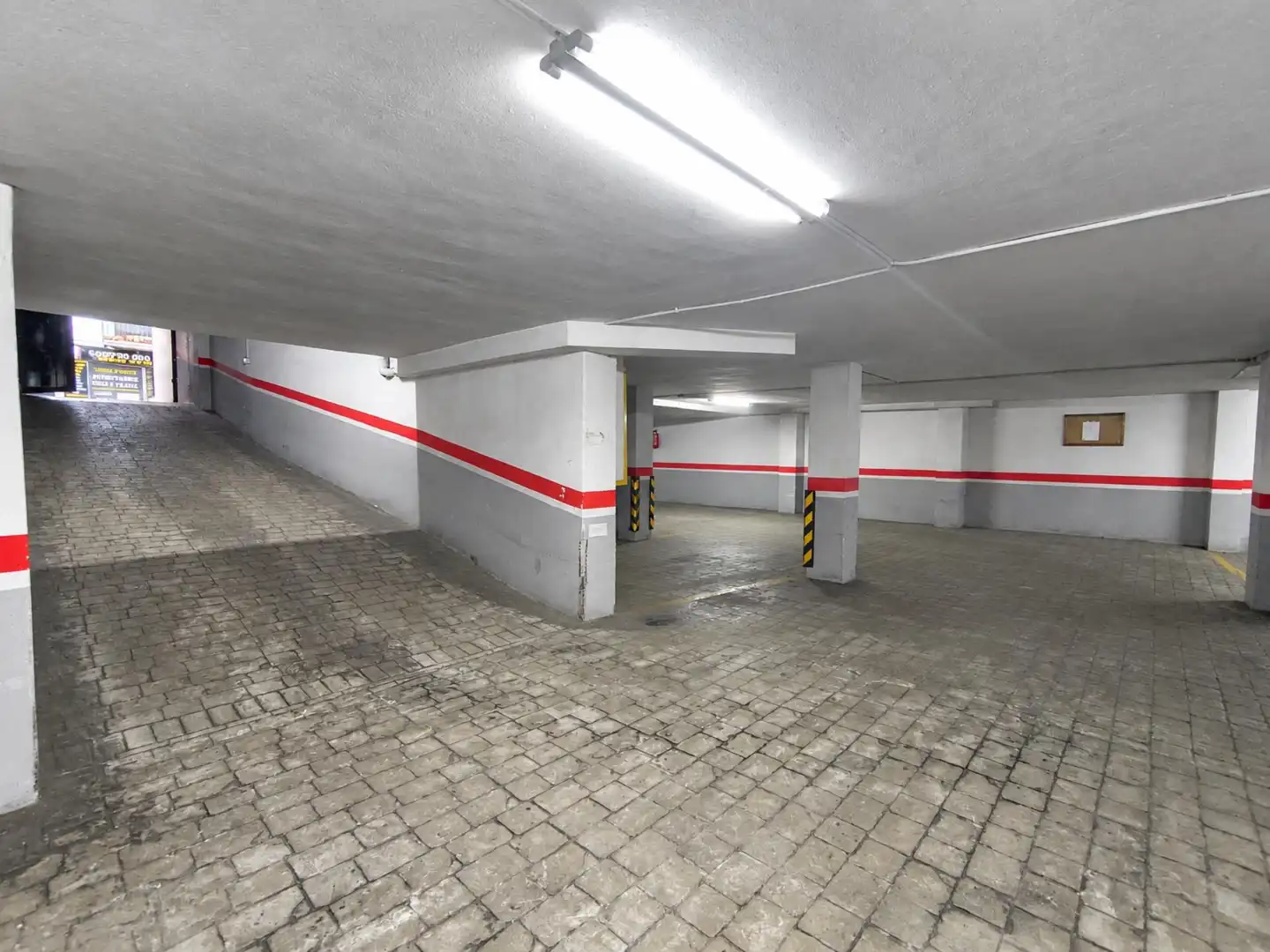 Parking of Garage for rent in Centro Ciudad