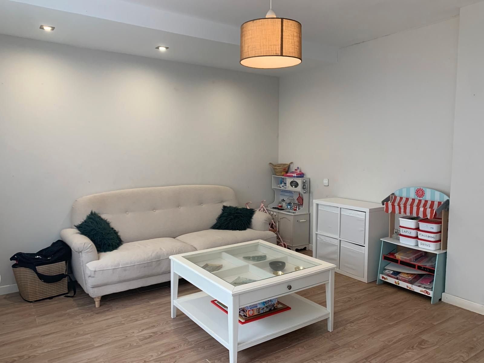 Wohnzimmer von Wohnung zum verkauf in Cambados mit Heizung, Parkett und Abstellraum