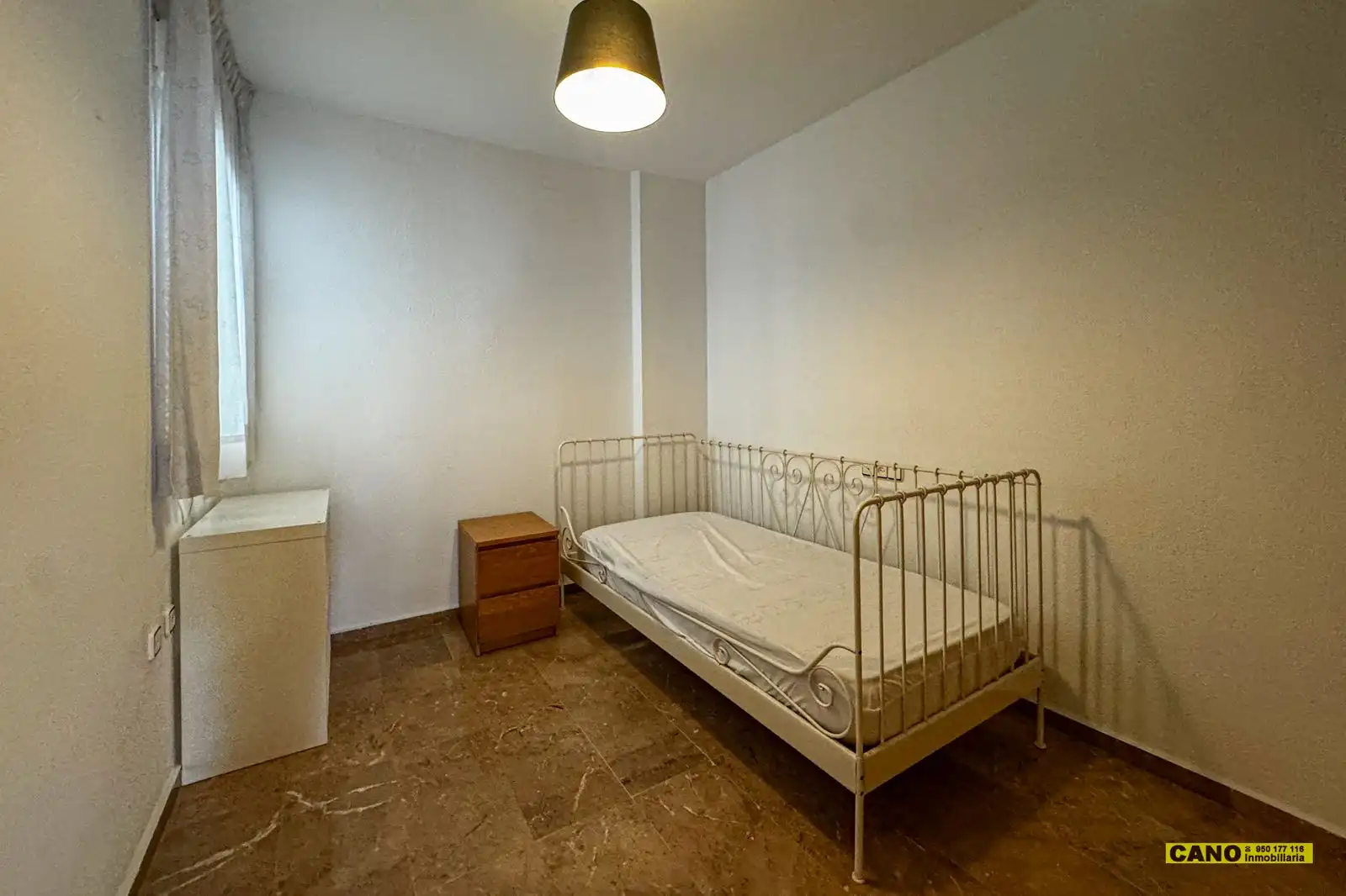 Habitación de Piso en venta en Almería con Trastero