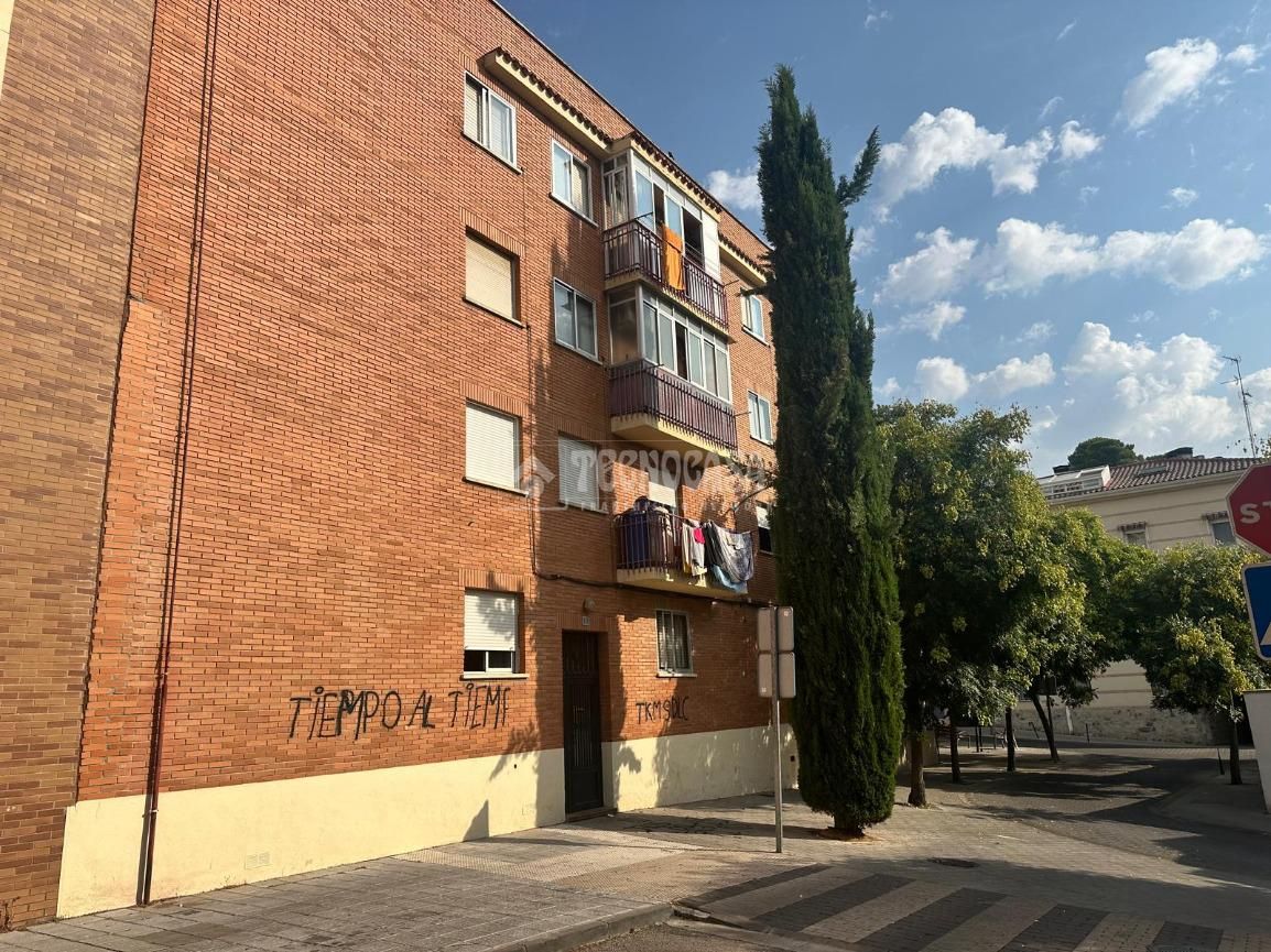 Vista exterior de Pis en venda en Azuqueca de Henares amb Terrassa