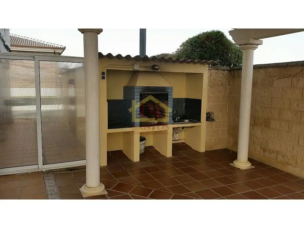 Terrassa de Casa o xalet en venda en Castellanos de Villiquera amb Calefacció, Jardí privat i Terrassa