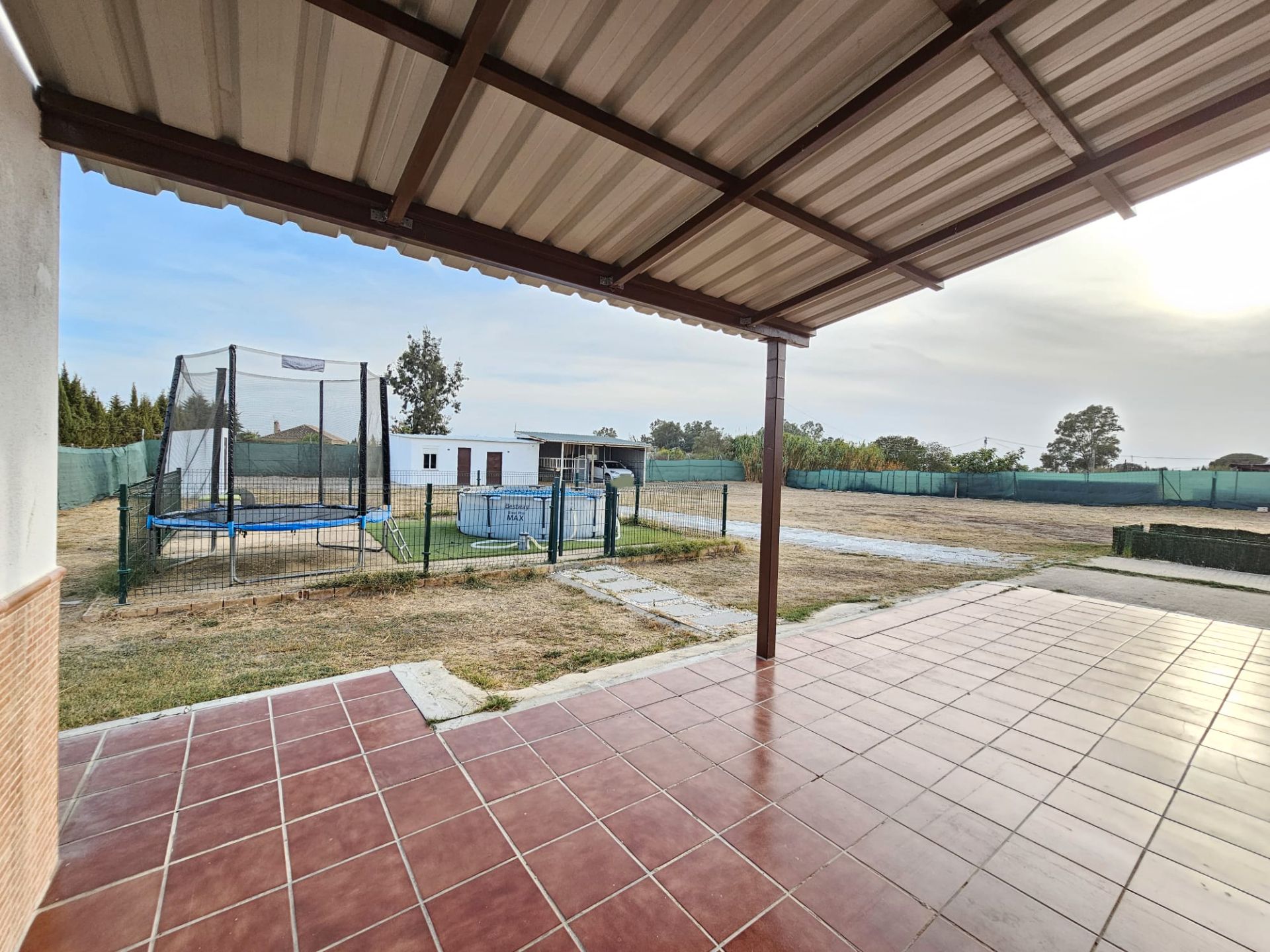 Terrassa de Casa o xalet en venda en  Huelva Capital amb Aire condicionat i Jardí privat