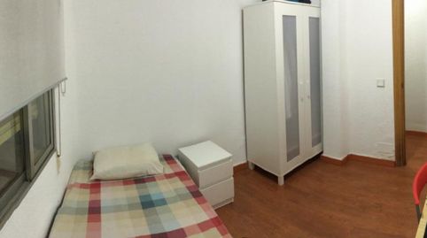 Foto 4 de Habitación en Almagro, Madrid Capital
