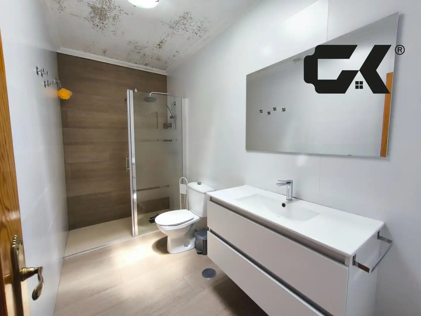 Baño de Piso en venta en Torre-Pacheco con Aire acondicionado, Terraza y Balcón