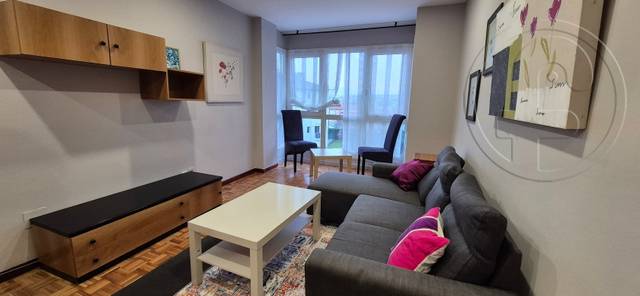 Piso en Alquiler en Calle Ricardo López Aranda en Peñacastillo - Nueva Montaña