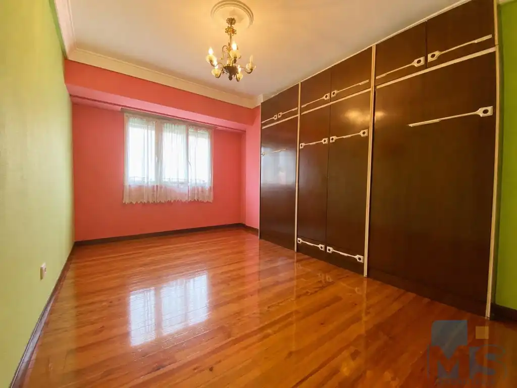 Schlafzimmer von Wohnung zum Verkauf in Pasaia