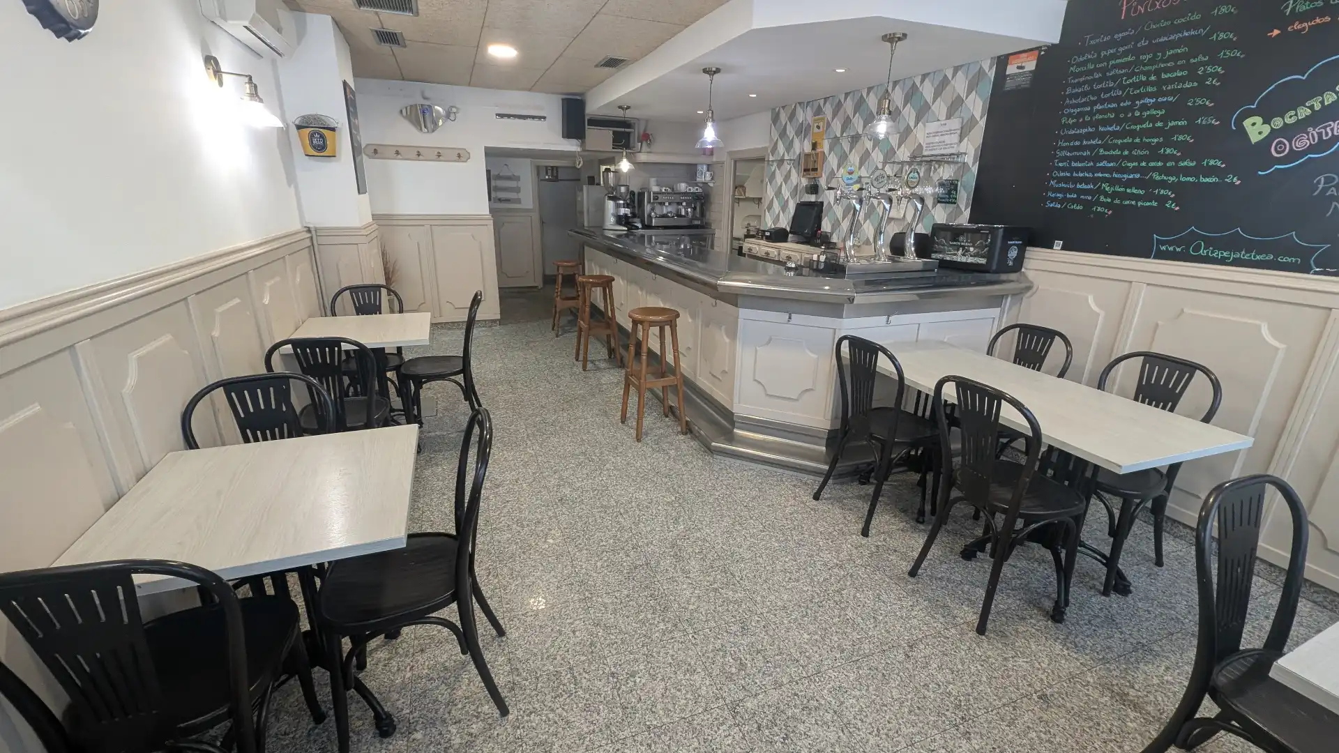 Local en venta en Oiartzun con Calefacción, Terraza y Amueblado