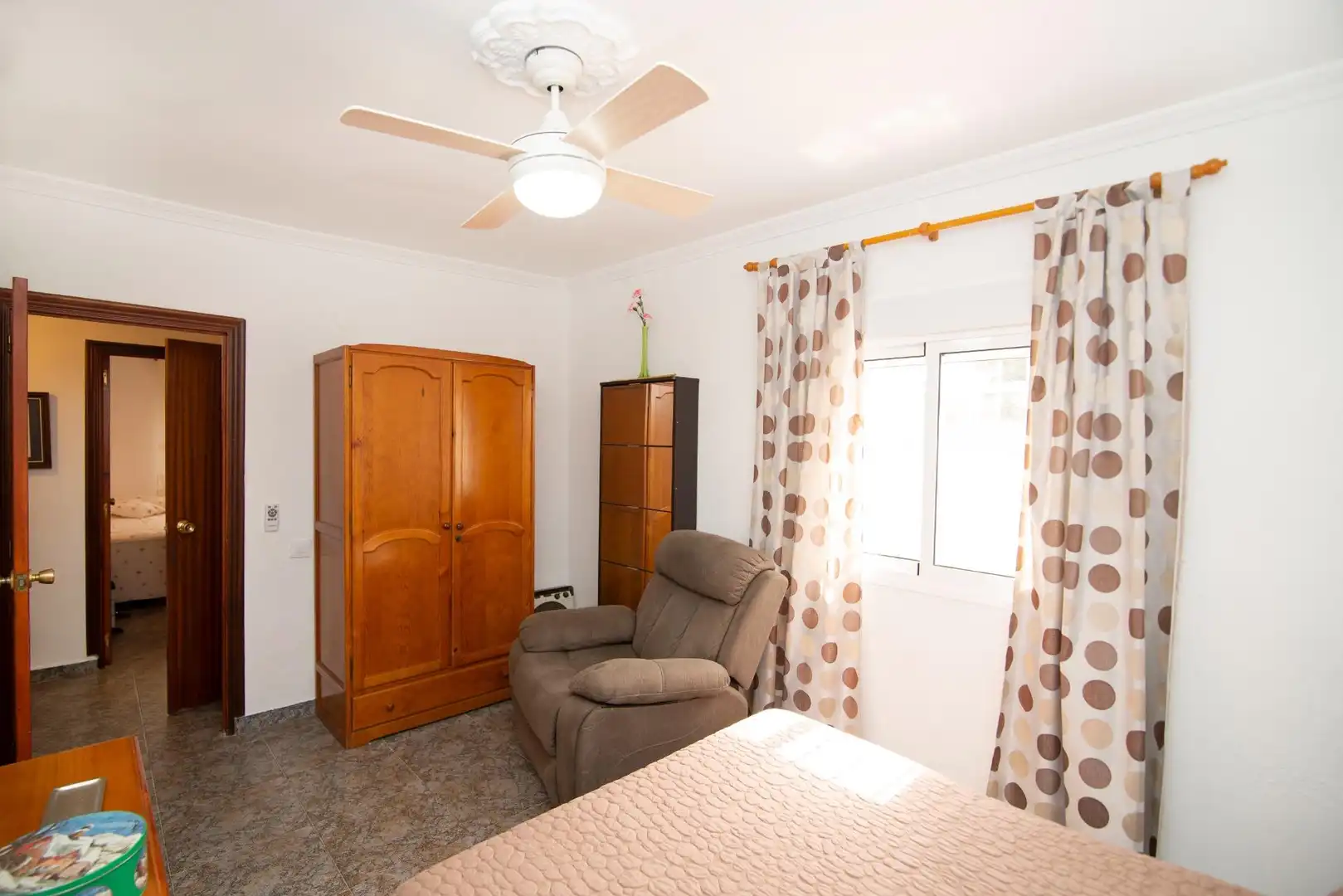 Bedroom of Houses for sale in Chiclana de la Frontera  with Air Conditioner, Private garden and Storage room
