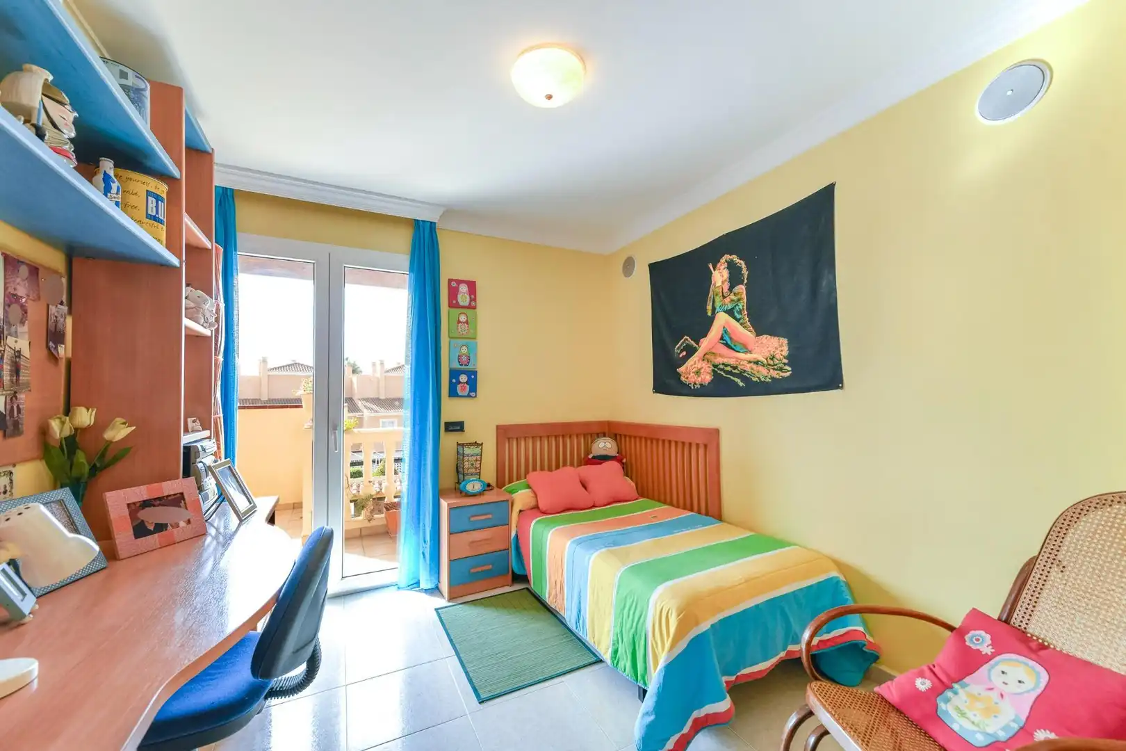 Dormitori de Casa o xalet en venda en Rincón de la Victoria amb Aire condicionat, Jardí privat i Terrassa
