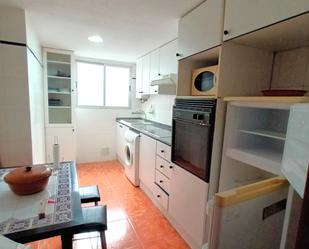 Kitchen of Flat to rent in  Valencia Capital  with Air Conditioner, Furnished and Oven