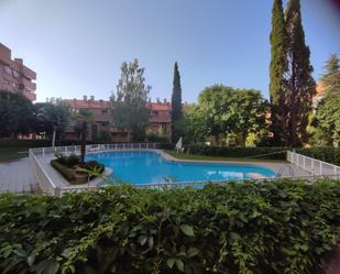 Swimming pool of Flat for sale in  Toledo Capital  with Air Conditioner, Heating and Storage room