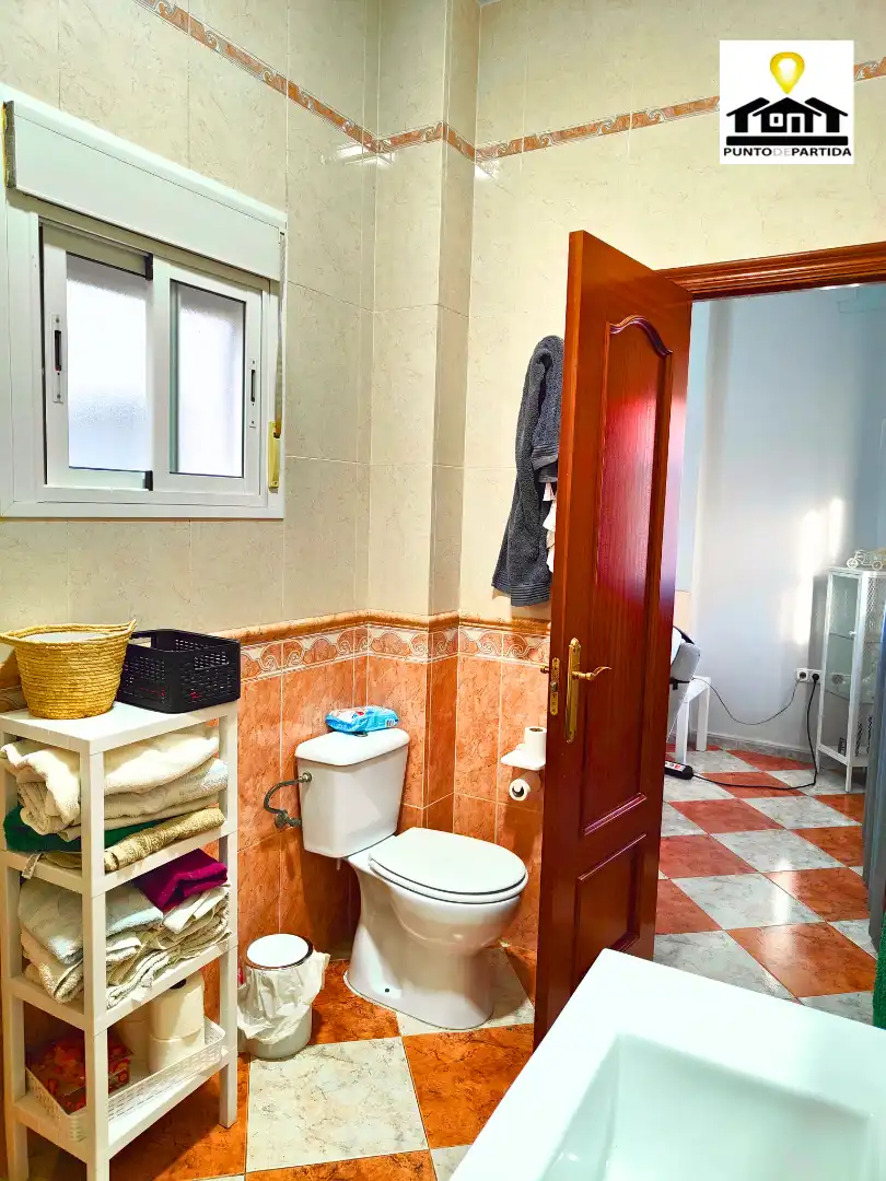 Baño de Casa o chalet en venta en Villarrasa con Aire acondicionado, Terraza y Trastero