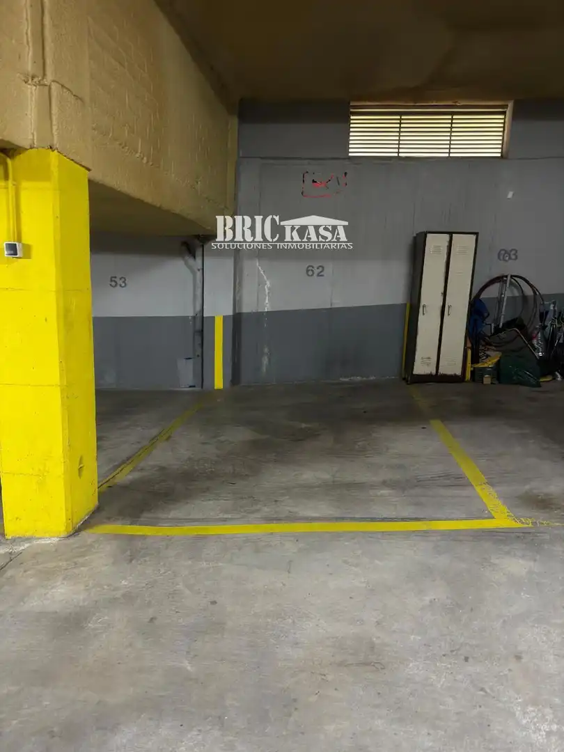 Parking de Piso en venta en Cáceres con Aire acondicionado, Calefacción y Terraza