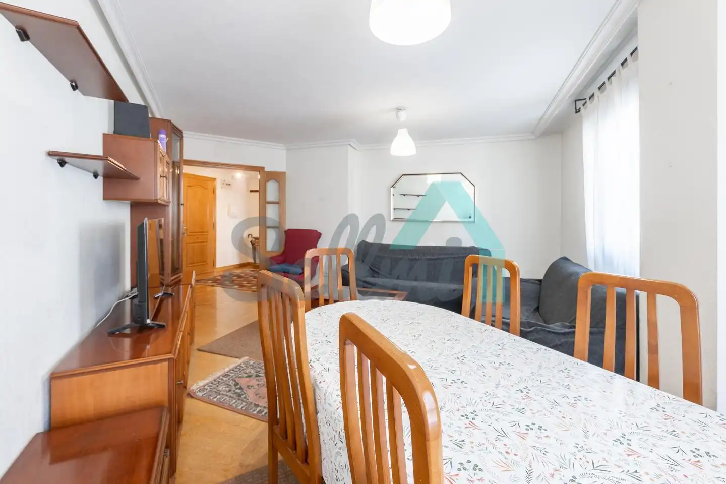Living room of Flat for rent in Oviedo   with Heating, Parquet flooring and Furnished