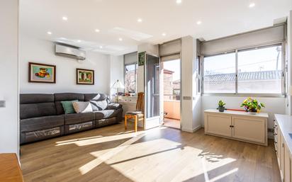 Living room of Flat for sale in Sabadell  with Heating, Terrace and Storage room